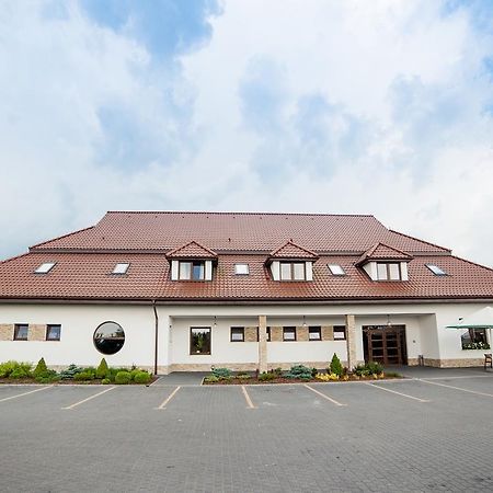 Gosciniec Nad Goplem Hotel Grodztwo Exterior foto